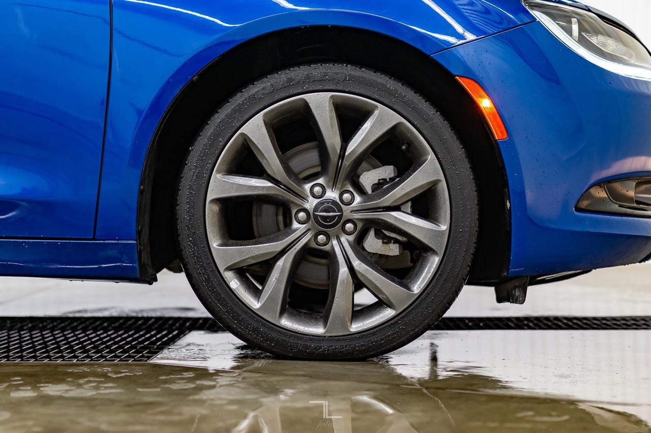 2015 Chrysler 200 S Leather Roof BCam Red Deer AB