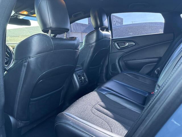 2015 Chrysler 200 S Meridian MS