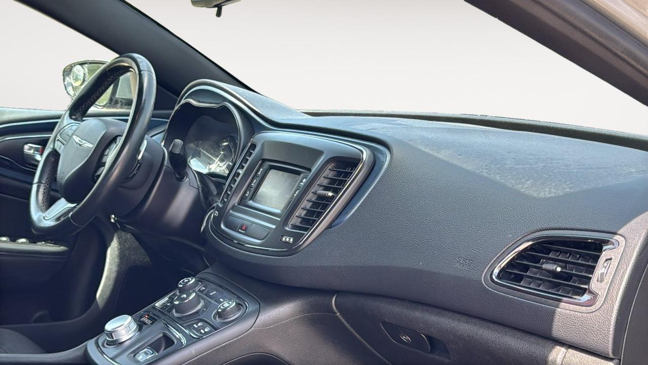 2015 Chrysler 200 S  Selma TX