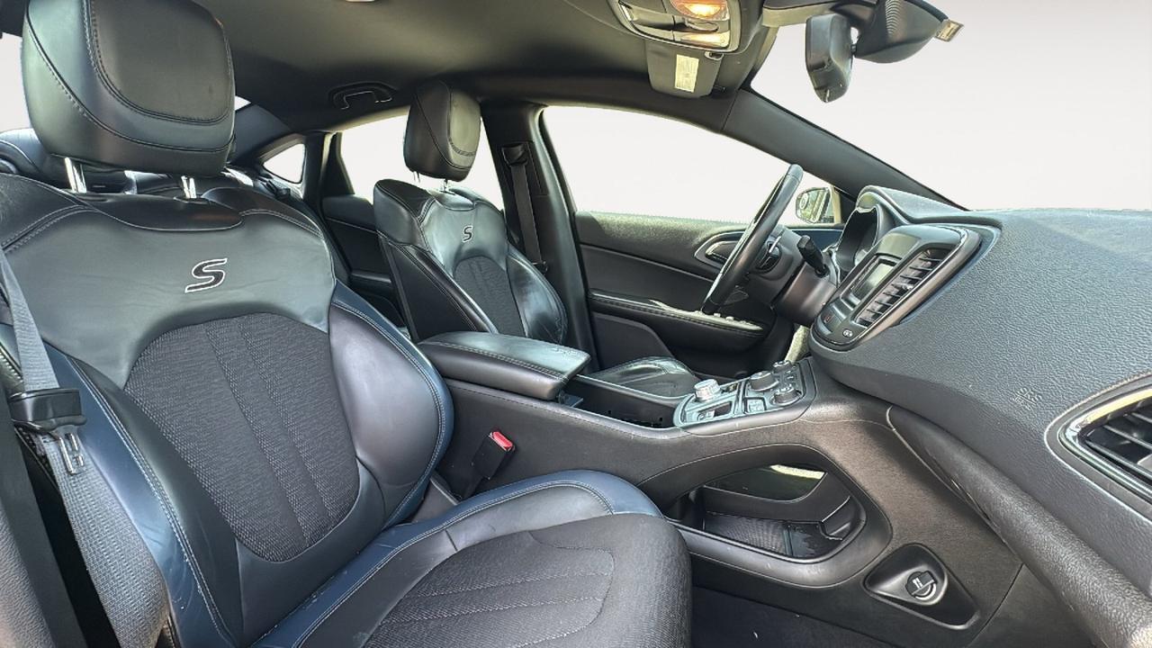 2015 Chrysler 200 S  Selma TX