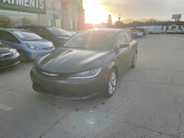 2015 Chrysler 200 S