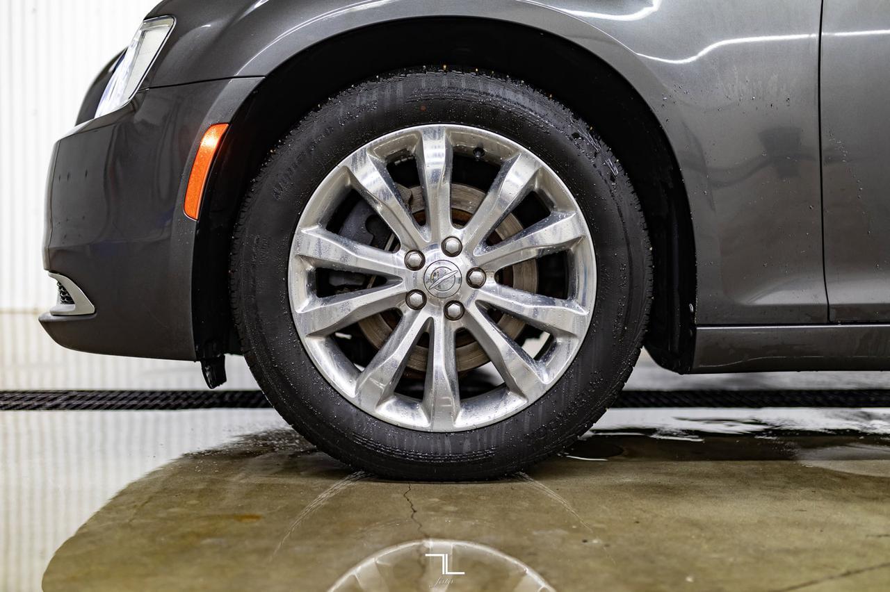 2015 Chrysler 300 AWD Touring Leather Roof Nav BCam Red Deer AB