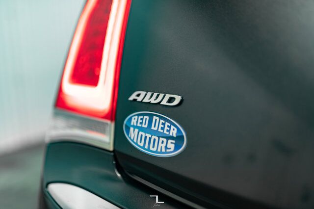 2015 Chrysler 300 AWD Touring Leather Roof Nav BCam Red Deer AB