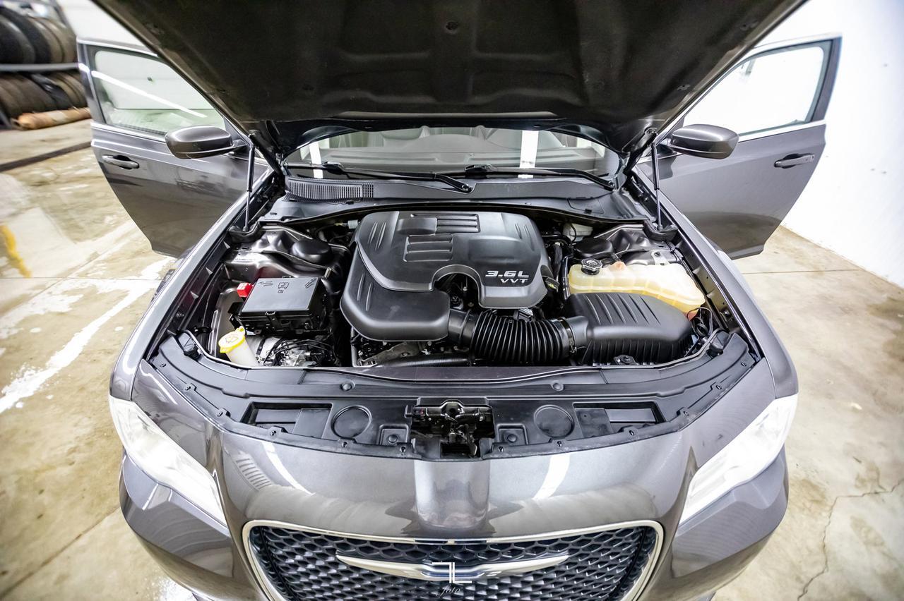 2015 Chrysler 300 AWD Touring Leather Roof Nav BCam Red Deer AB