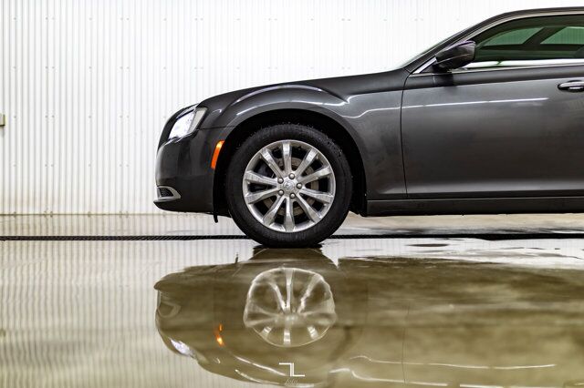 2015 Chrysler 300 AWD Touring Leather Roof Nav BCam Red Deer AB