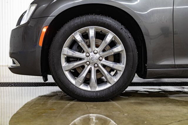 2015 Chrysler 300 AWD Touring Leather Roof Nav BCam Red Deer AB