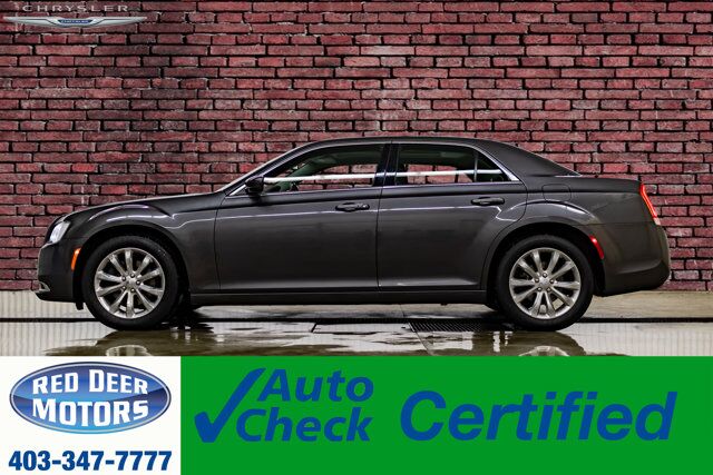 2015 Chrysler 300 AWD Touring Leather Roof Nav BCam