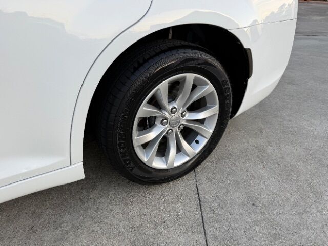 2015 Chrysler 300 Limited Hattiesburg MS