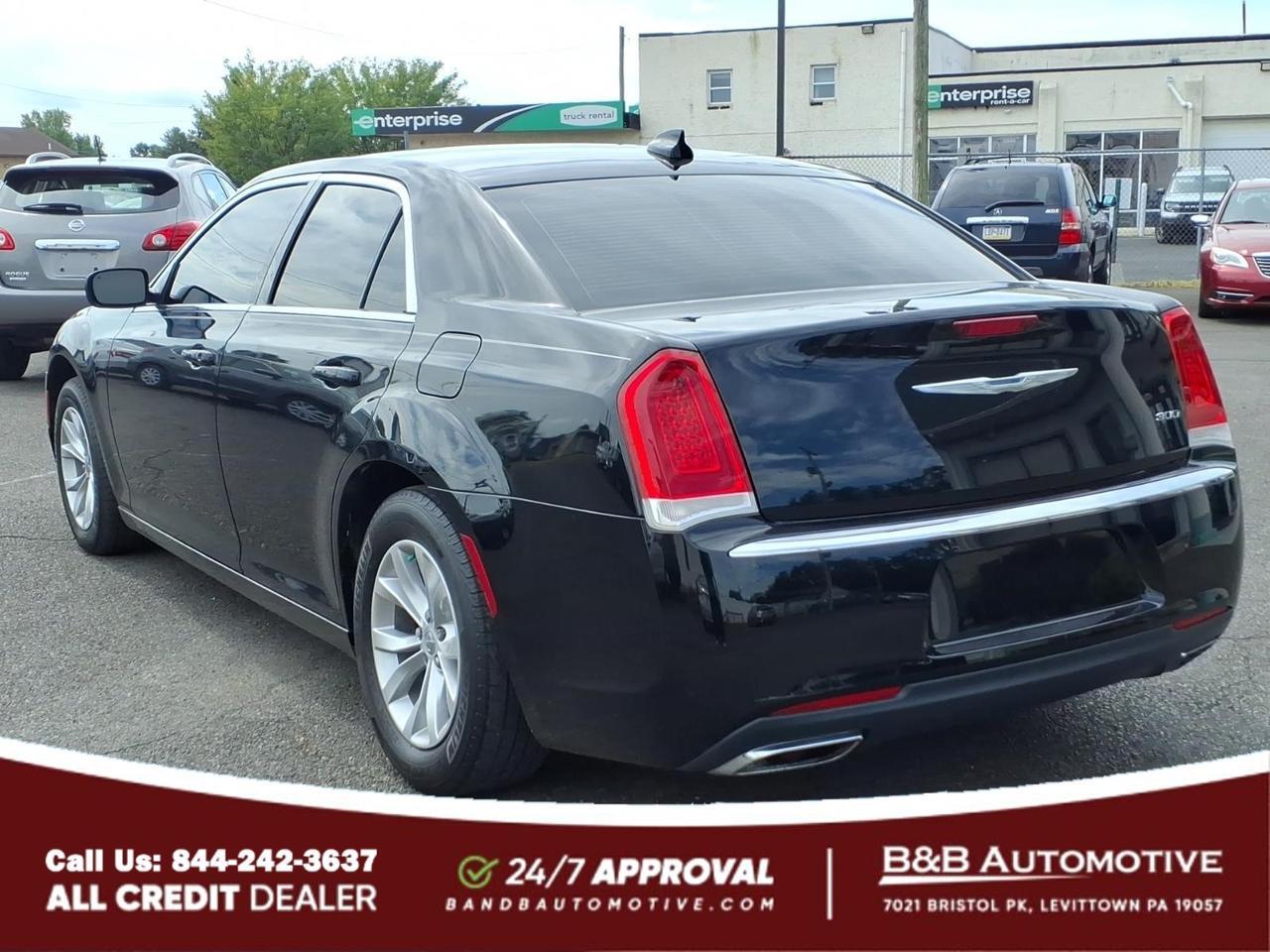 2015 Chrysler 300 Limited Levittown PA