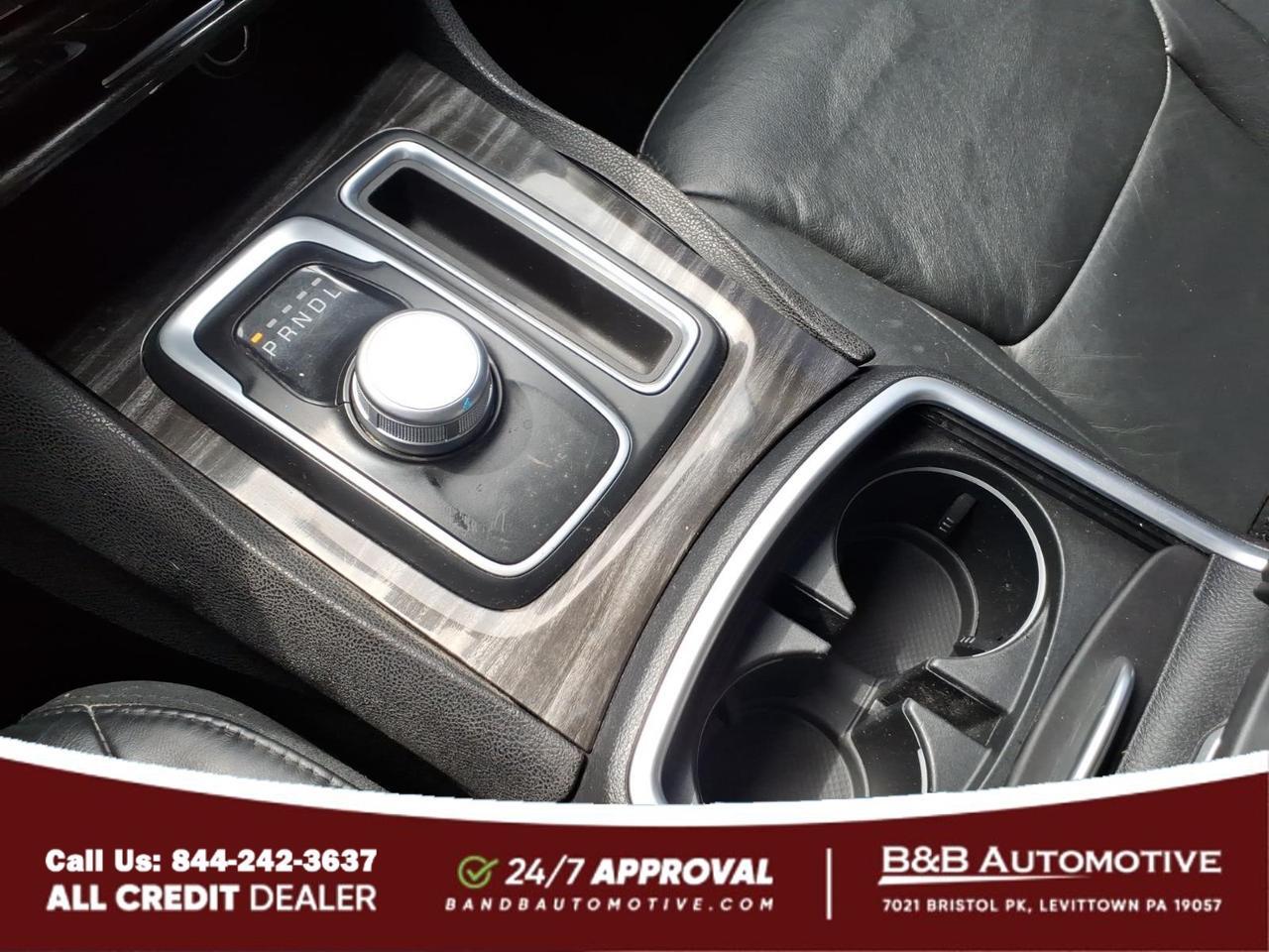 2015 Chrysler 300 Limited Levittown PA