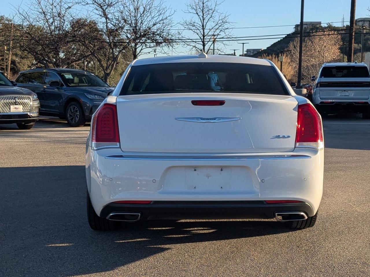 2015 Chrysler 300 Limited