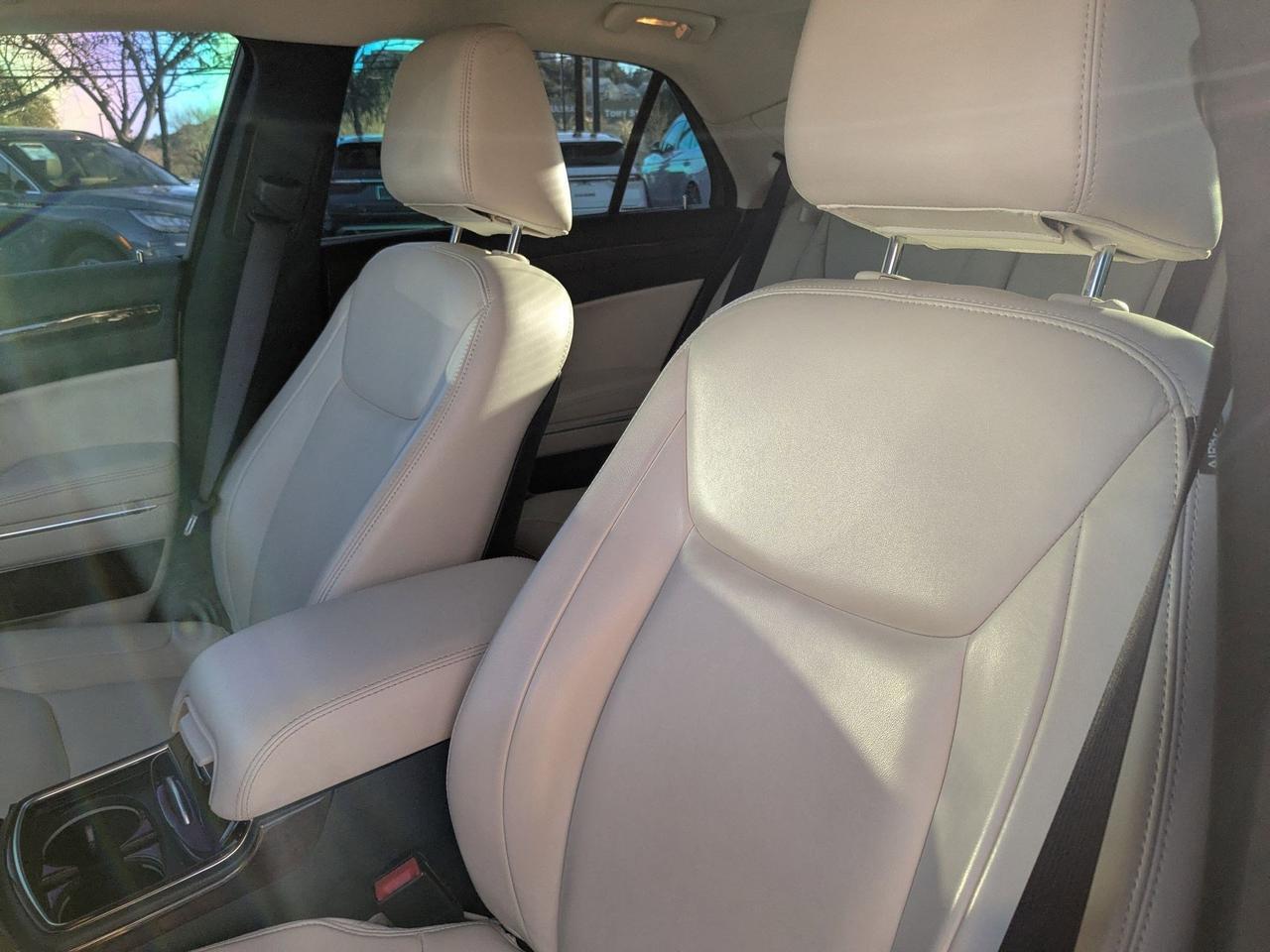 2015 Chrysler 300 Limited