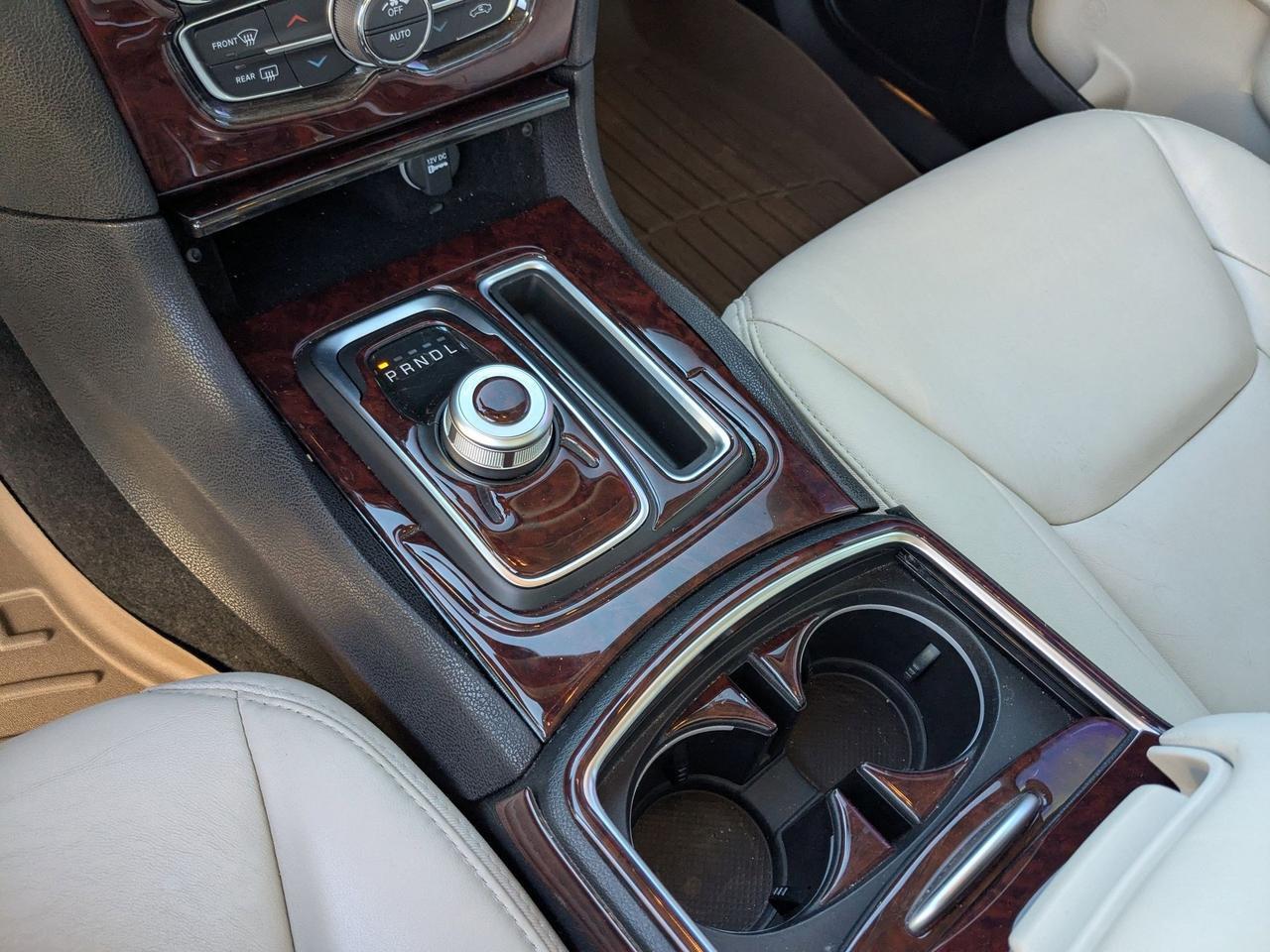 2015 Chrysler 300 Limited