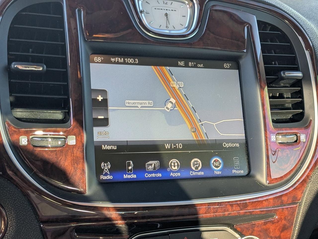 2015 Chrysler 300 Limited