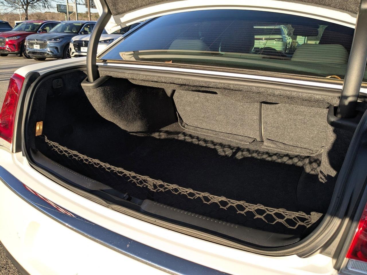 2015 Chrysler 300 Limited