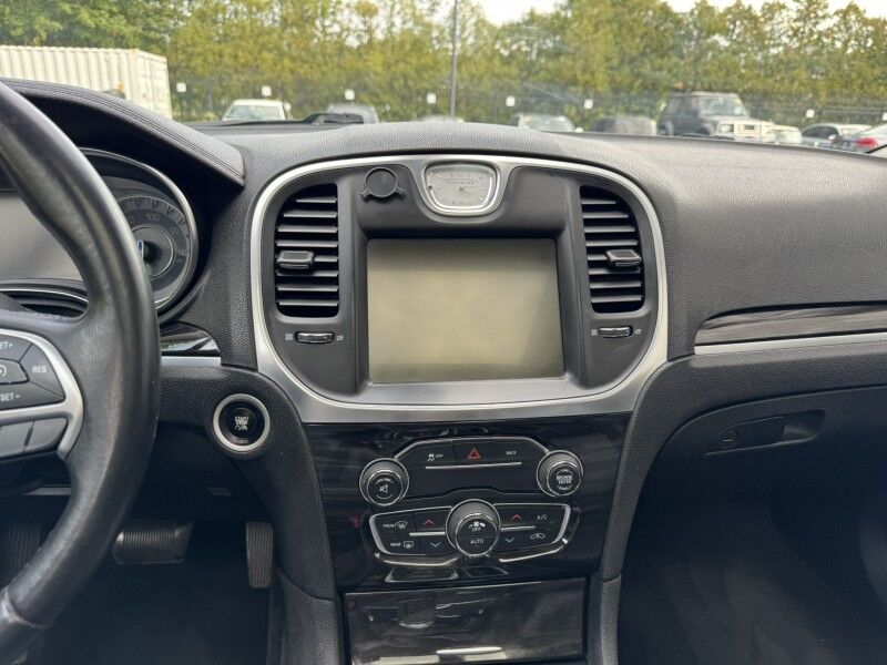 2015 Chrysler 300 Limited Willow Grove PA