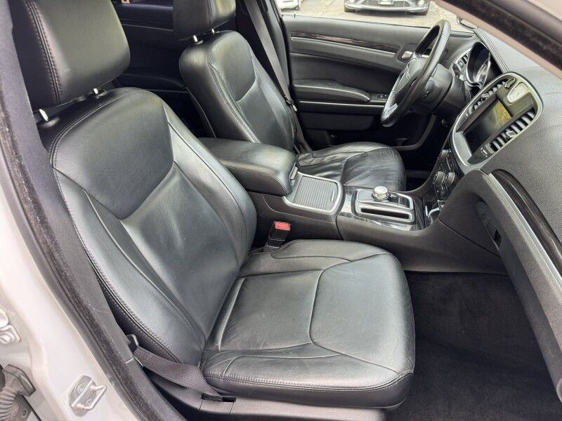 2015 Chrysler 300 Limited Willow Grove PA