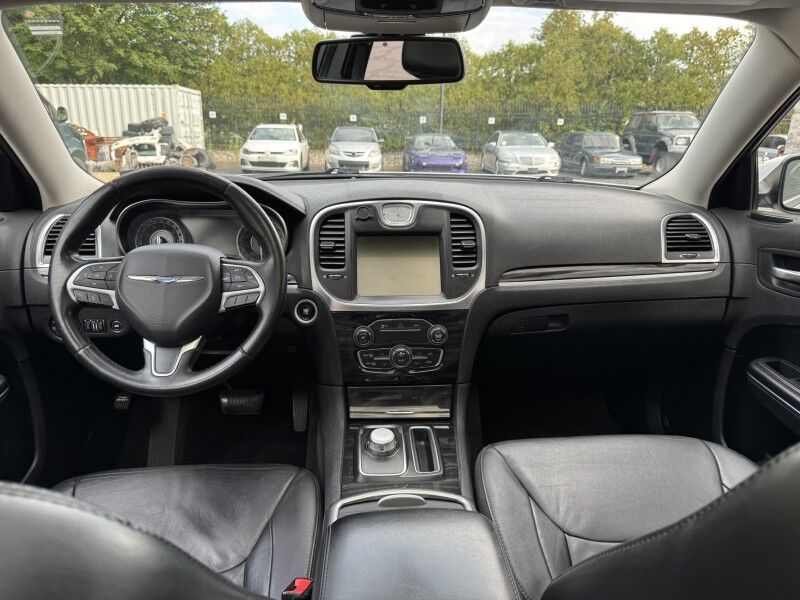 2015 Chrysler 300 Limited Willow Grove PA