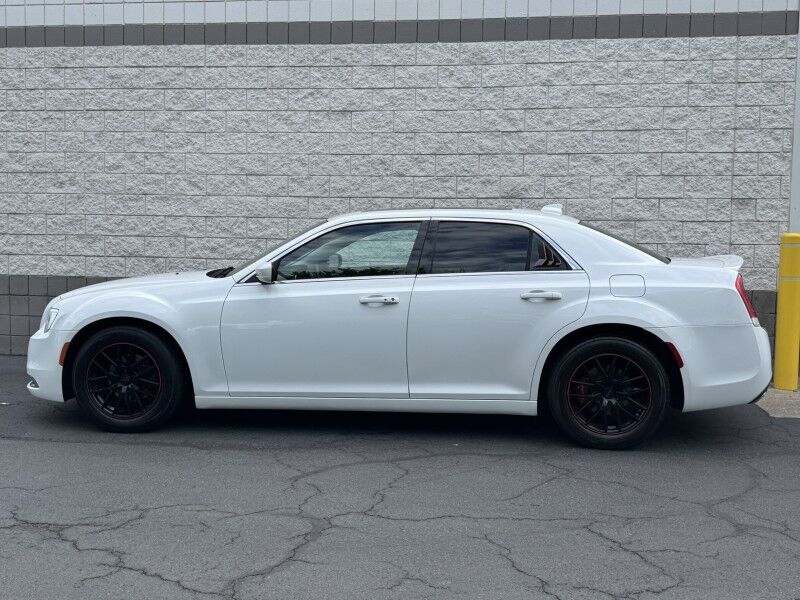 2015 Chrysler 300 Limited Willow Grove PA