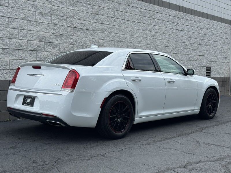 2015 Chrysler 300 Limited Willow Grove PA