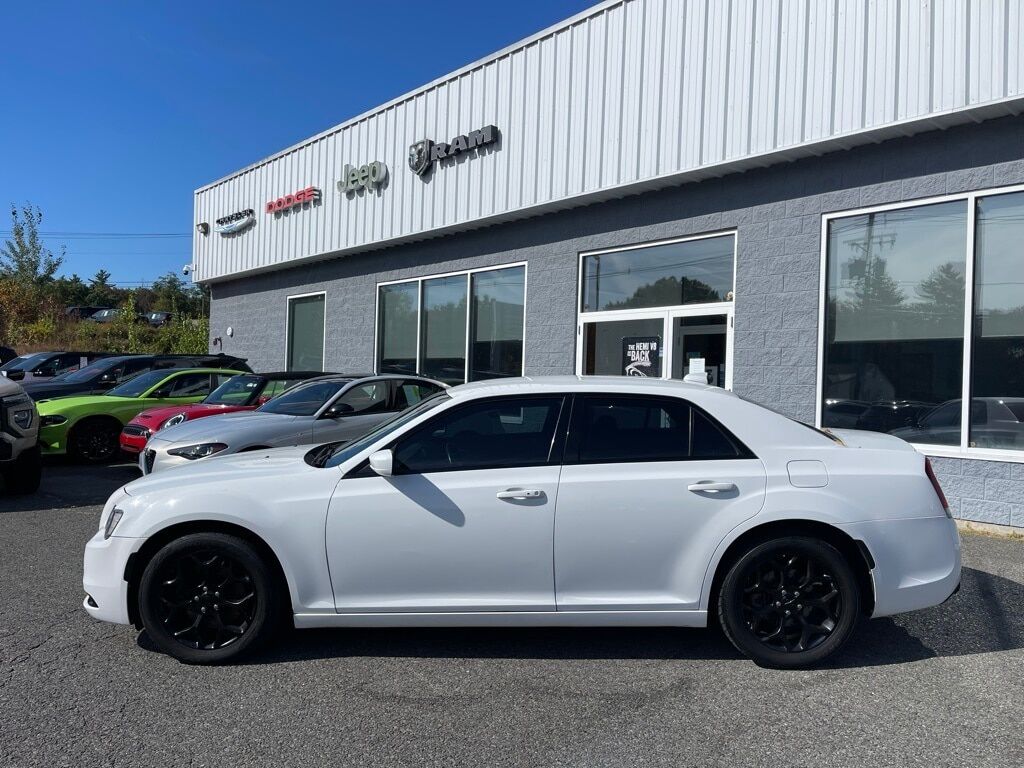 2015 Chrysler 300 S Orange MA