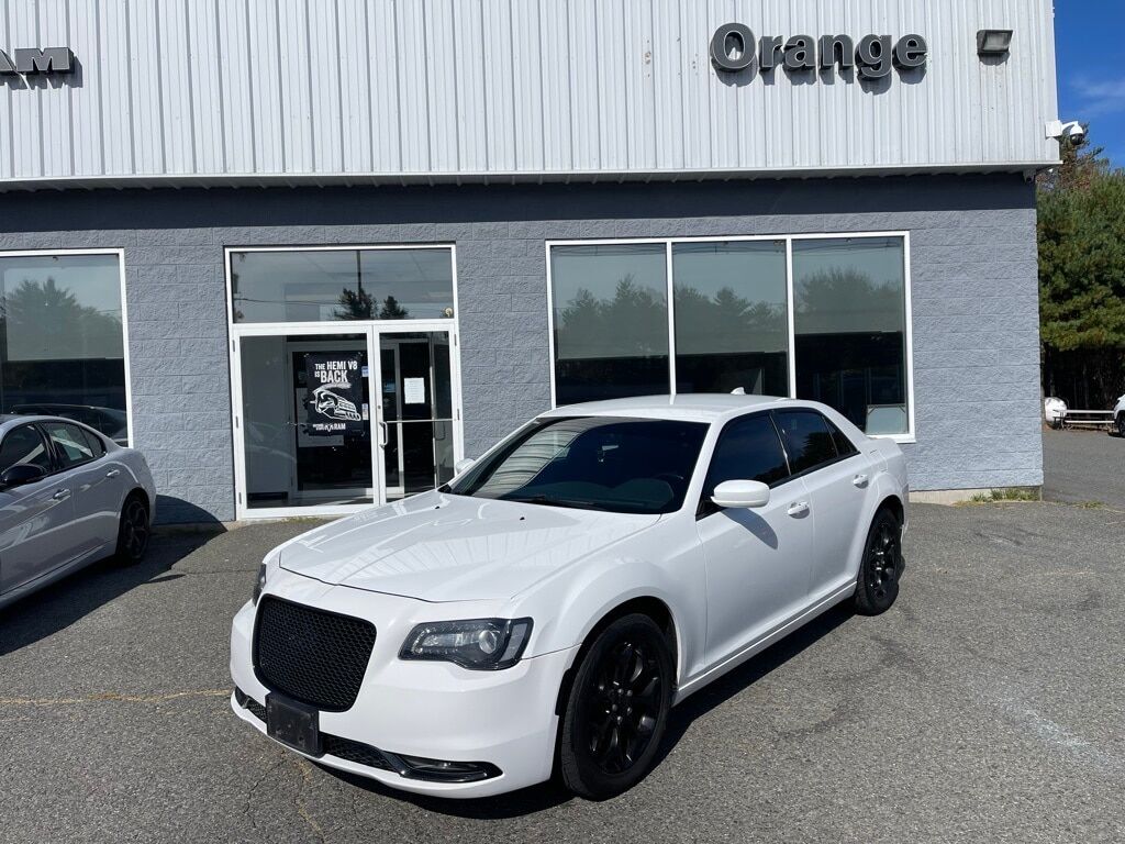 2015 Chrysler 300 S Orange MA