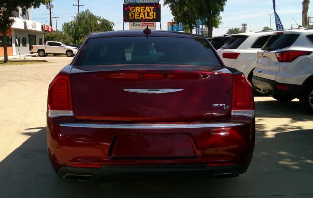 2015 Chrysler 300C BASE San Antonio TX