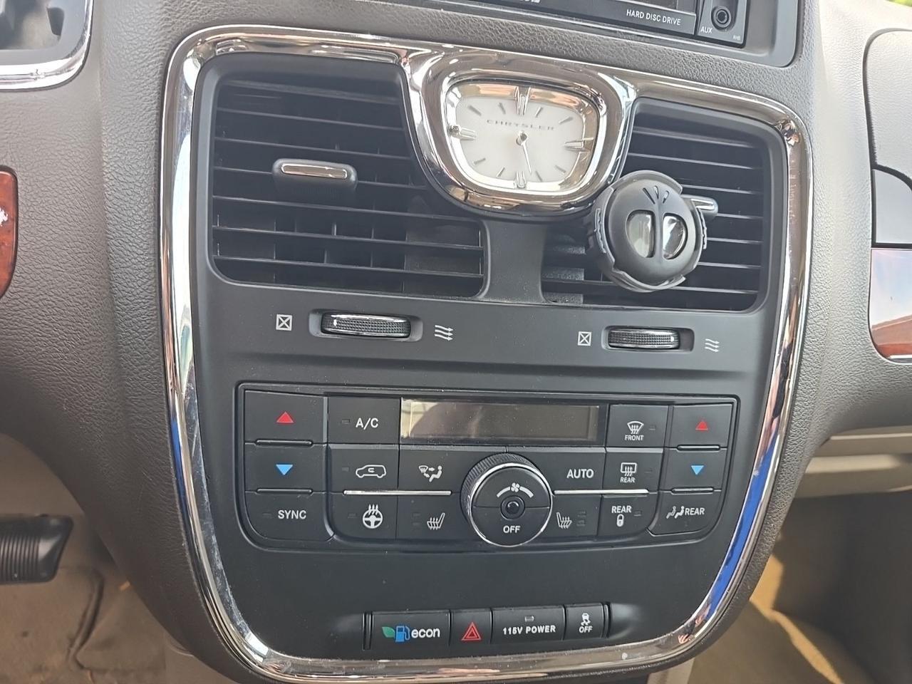 2015 Chrysler Town &amp; Country Limited West Burlington IA