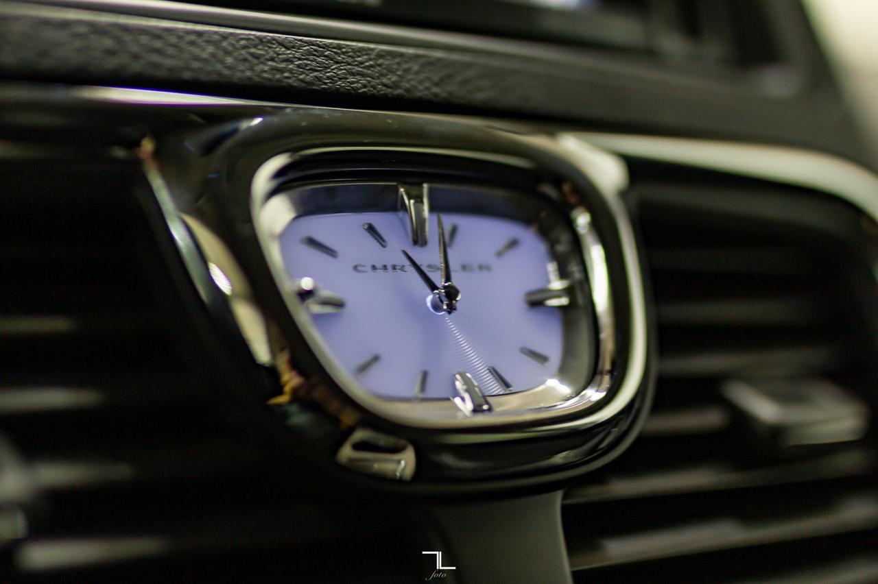 2015 Chrysler Town & Country Premium Leather DVD BCam Red Deer AB