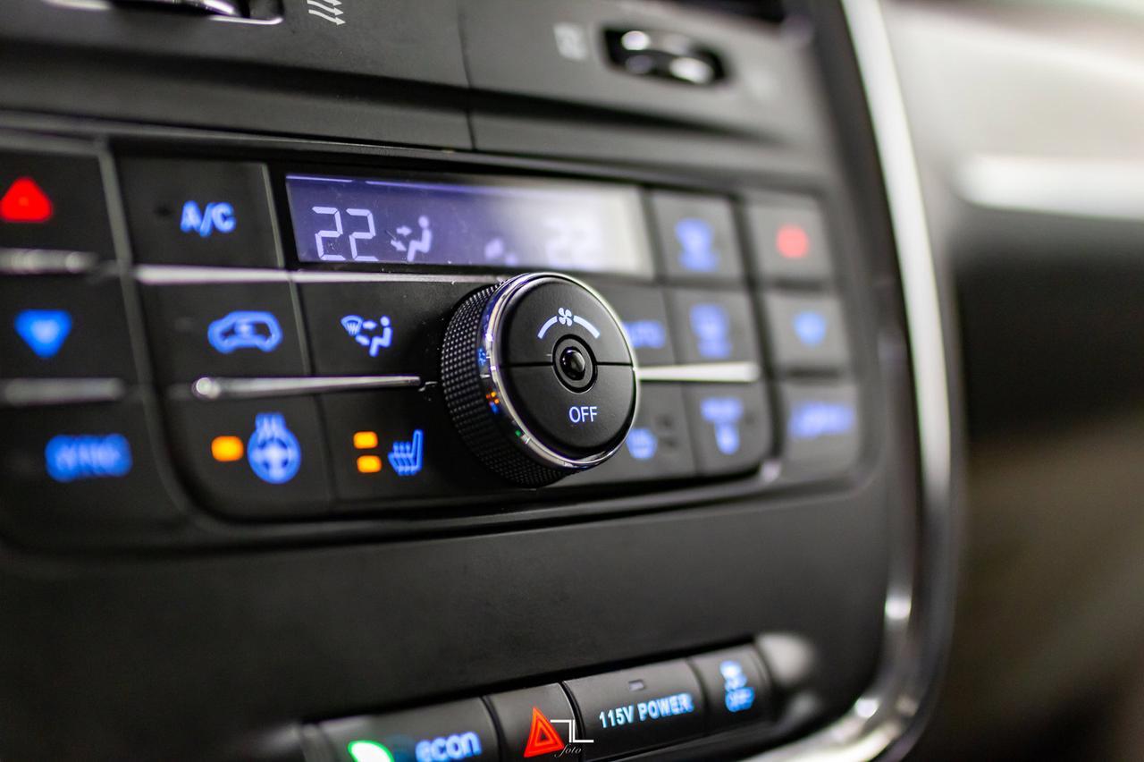 2015 Chrysler Town & Country Premium Leather DVD BCam Red Deer AB