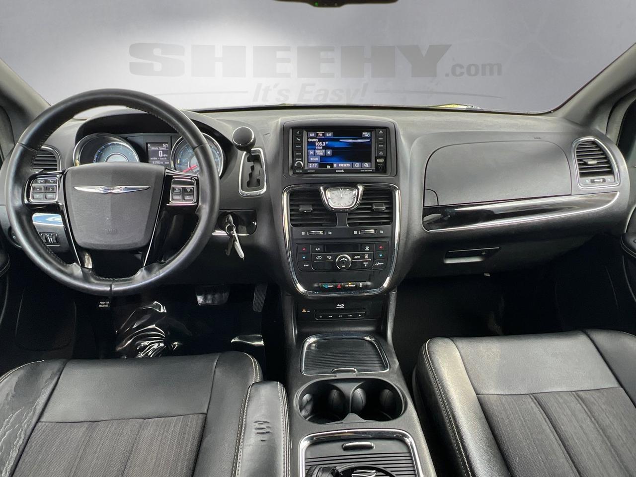 2015 Chrysler Town &amp; Country S Hagerstown MD