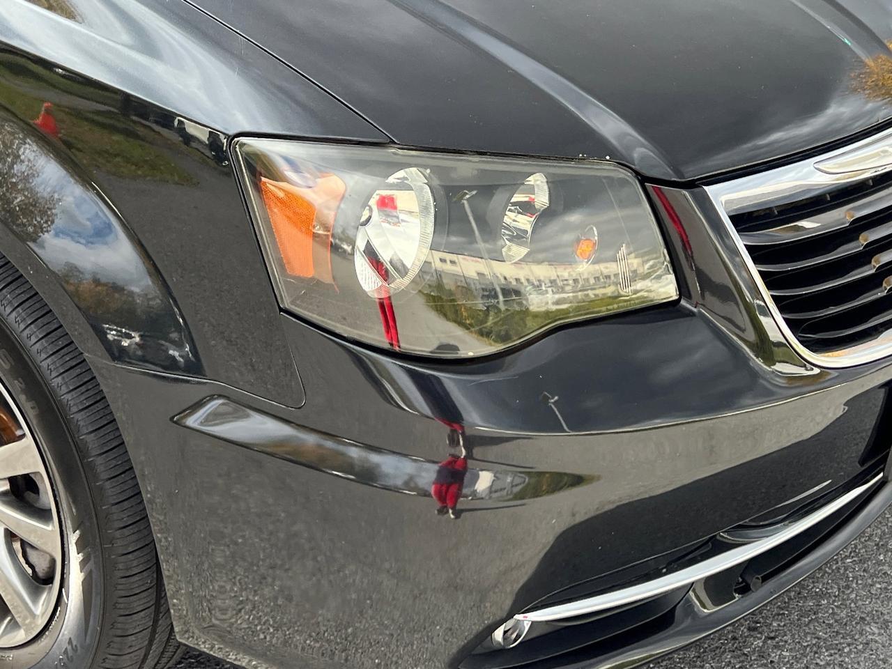 2015 Chrysler Town &amp; Country S Hagerstown MD