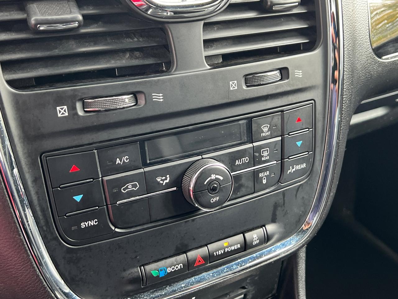 2015 Chrysler Town &amp; Country S Hagerstown MD