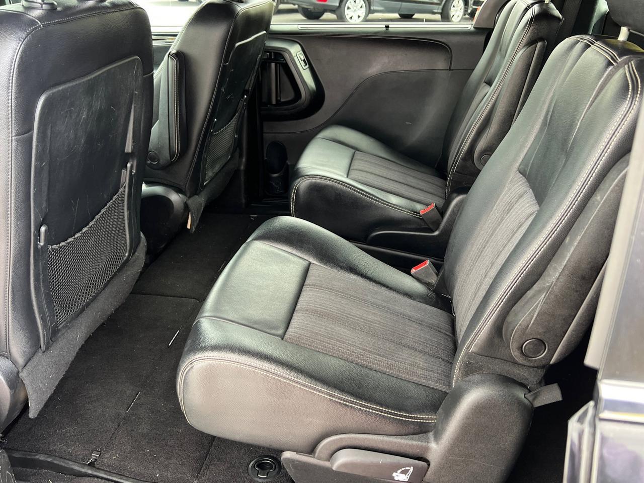 2015 Chrysler Town &amp; Country S Hagerstown MD