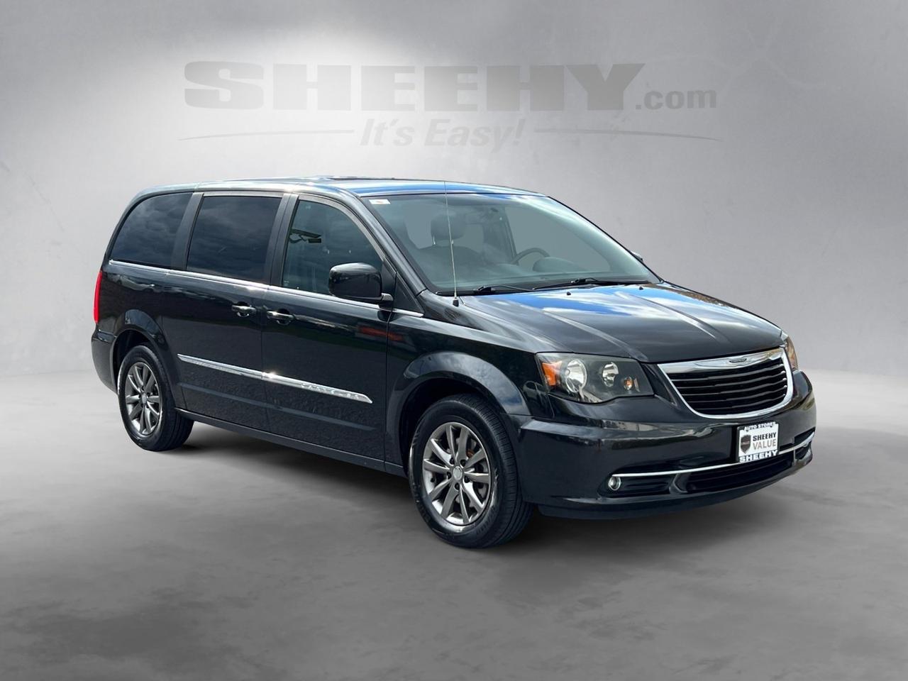 2015 Chrysler Town &amp; Country S Hagerstown MD