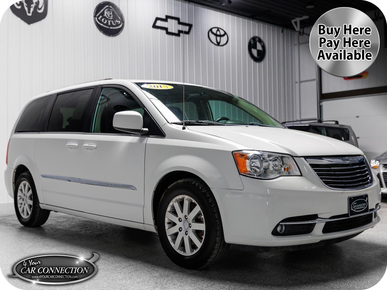 2015 Chrysler Town & Country Touring 7-Passenger