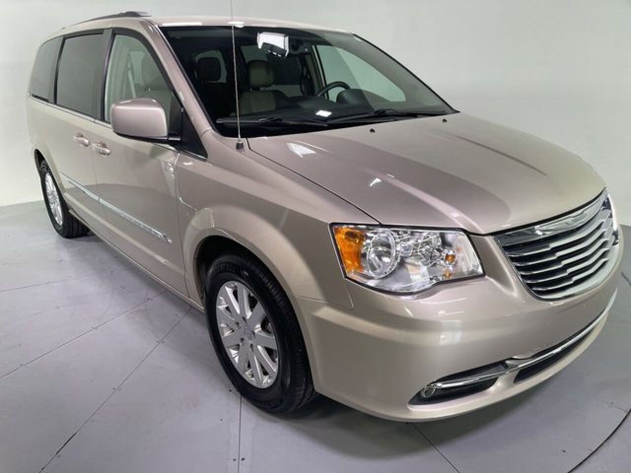 2015 Chrysler Town & Country Touring