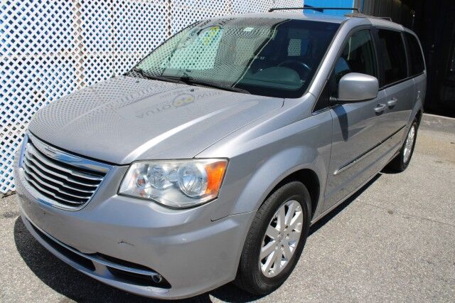 2015 Chrysler Town & Country Touring DVD