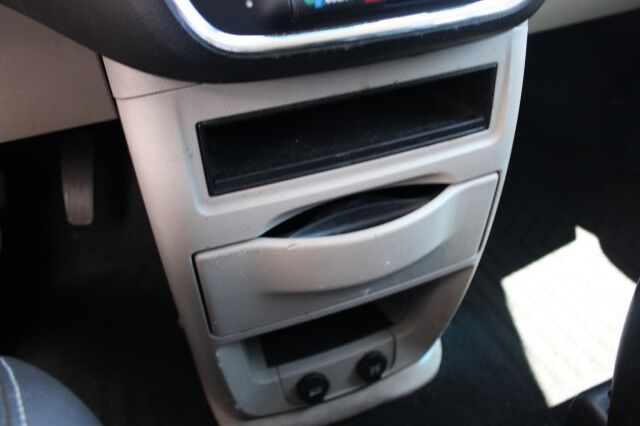 2015 Chrysler Town & Country Touring DVD Melbourne FL