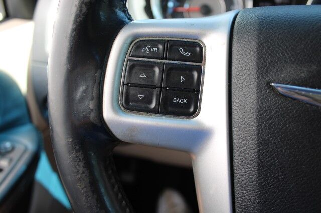 2015 Chrysler Town & Country Touring DVD Melbourne FL