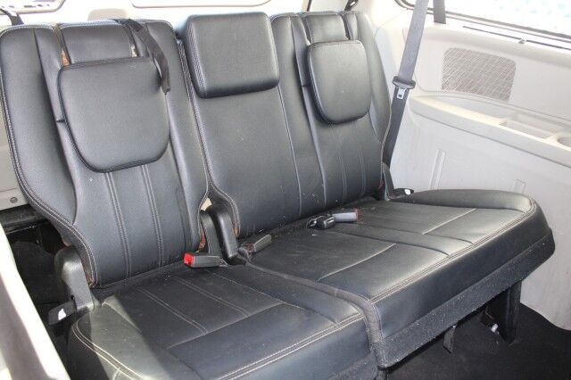 2015 Chrysler Town & Country Touring DVD Melbourne FL