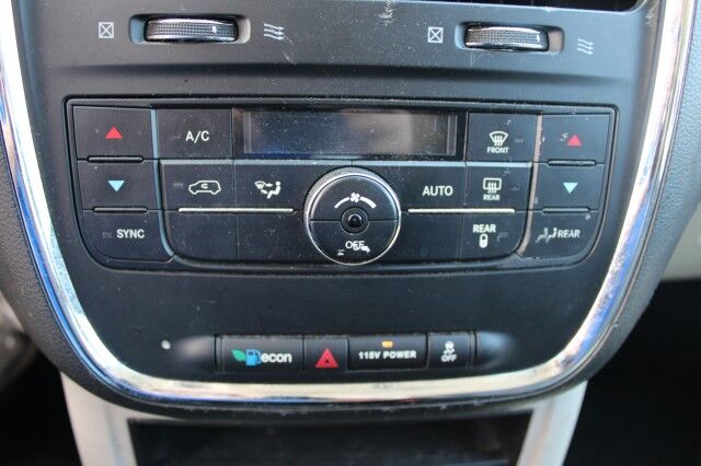 2015 Chrysler Town & Country Touring DVD Melbourne FL