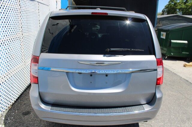 2015 Chrysler Town & Country Touring DVD Melbourne FL