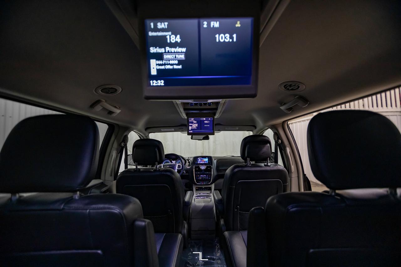 2015 Chrysler Town & Country Touring L Leather Nav DVD BCam Red Deer AB