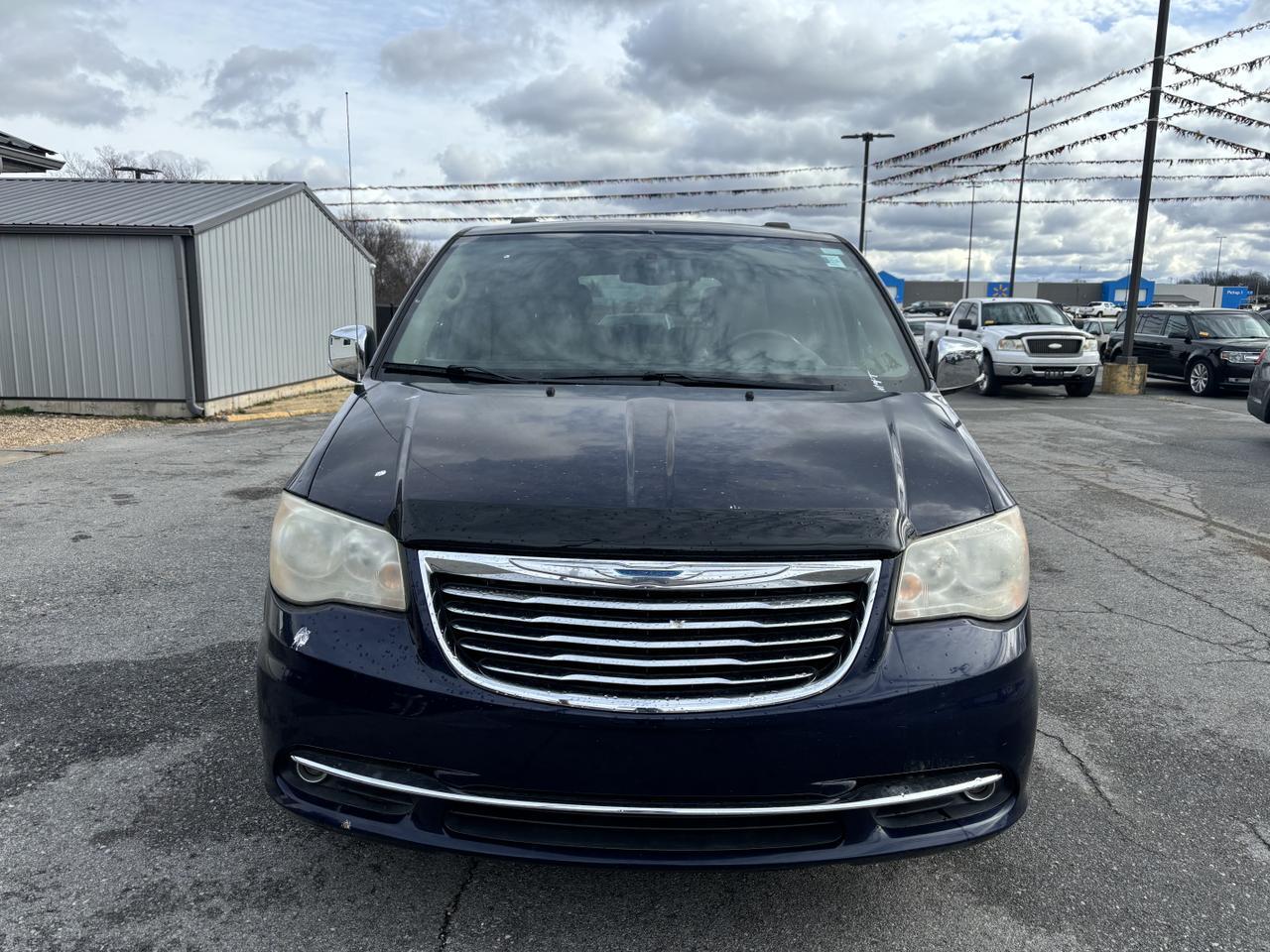 2015 Chrysler Town & Country Touring-L Minivan 4D