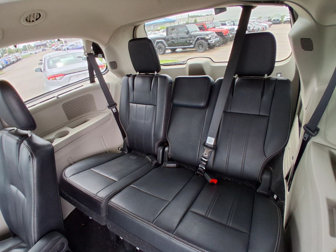 2015 Chrysler Town & Country Touring-L Minivan 4D Maitland FL