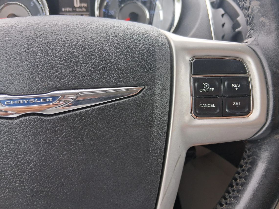 2015 Chrysler Town & Country Touring-L Minivan 4D Maitland FL