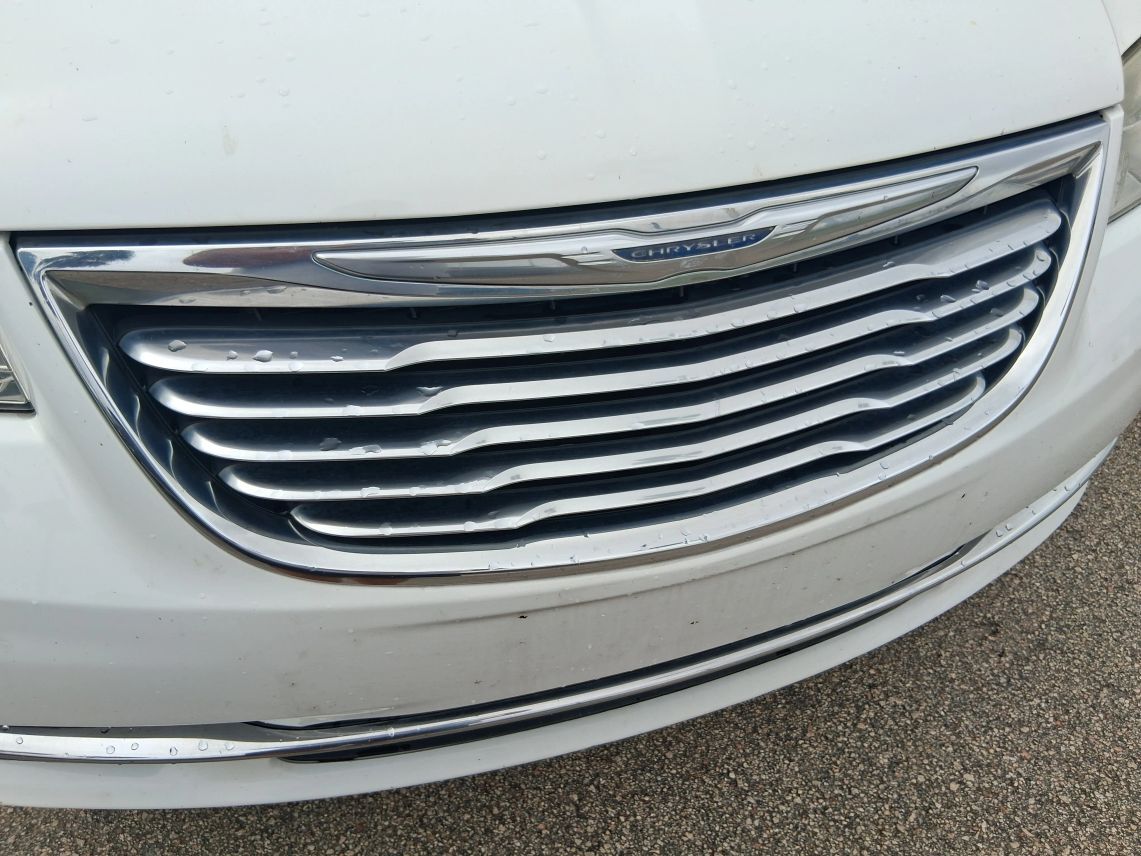 2015 Chrysler Town & Country Touring-L Minivan 4D Maitland FL