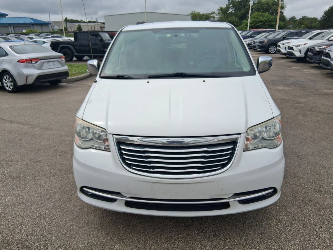 2015 Chrysler Town & Country Touring-L Minivan 4D