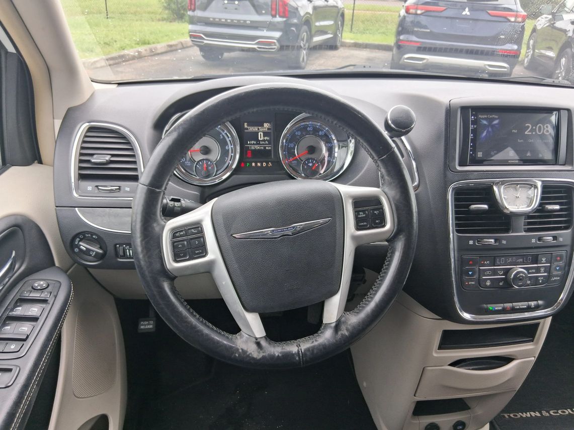 2015 Chrysler Town & Country Touring-L Minivan 4D Maitland FL